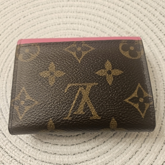 Louis Vuitton Zoe Wallet Monogram Canvas with Rare Bright Pink Flap – New, Full - Picture 3 of 10